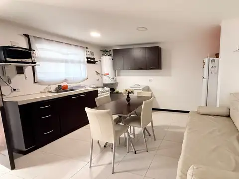 Depto Tipo Casa en Alquiler de 2 ambientes