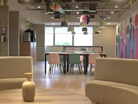 Oficina en Alquiler en Olivos, USD 17.116