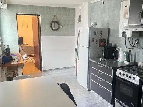 Alquiler PH 2 dormitorios y patio, La Plata