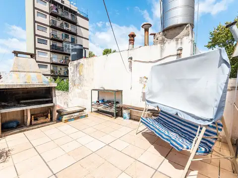 Depto Tipo Casa en Venta 75 años