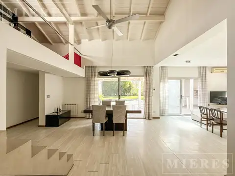 Casa en venta en Olivos Golf Club