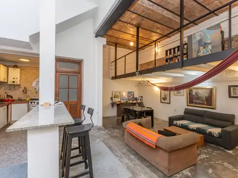 Depto Tipo Casa en Venta 81 años