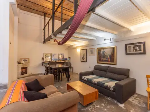 Depto Tipo Casa en Venta de 4 dormitorios