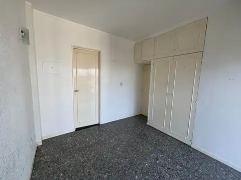 Depto. 2 Amb. en Venta en Olivos c/Balcón corrido
