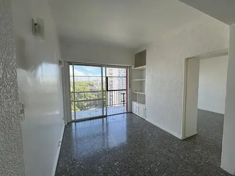 Depto. 2 Amb. en Venta en Olivos c/Balcón corrido