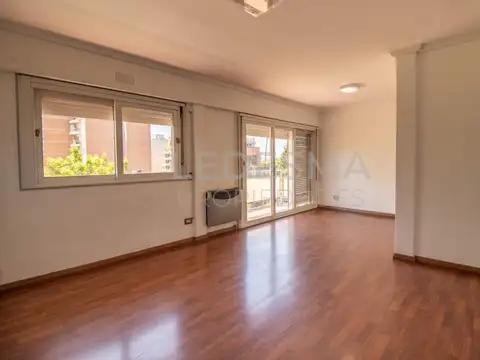 DEPARTAMENTO EN VENTA CASTELAR NORTE  3 AMBIENTES AL FRENTE