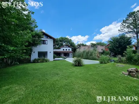 Casa en Venta de 4 dormitorios