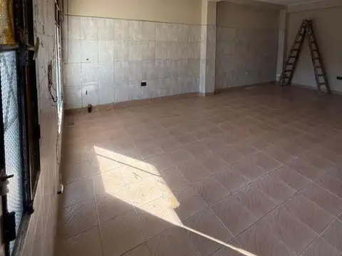Local en Alquiler en Salta, $ 450.000