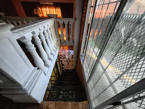 Casa 2 ambientes con 1 baño