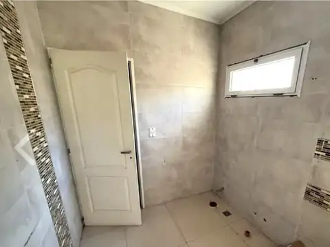 Local en Venta en San Justo, USD 190.000