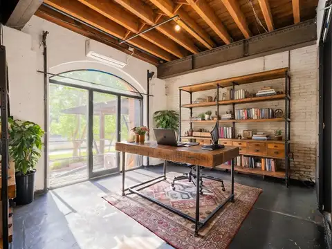 MONOAMBIENTE - LUMINOSO - UBICACIÓN