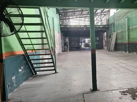 Galpon en Venta en Bella Vista, USD 2.302.300