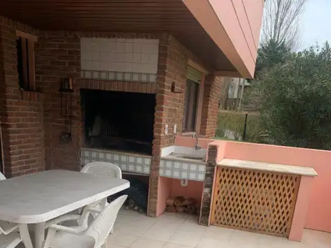 Departamento en Alquiler Temporal en Playa Mansa, USD 4.000