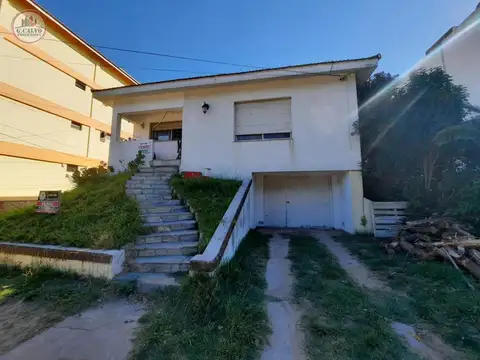 Amplia casa Zona sur a reciclar