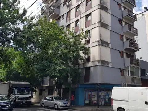 departamento de 3 ambientes al frente con balcon