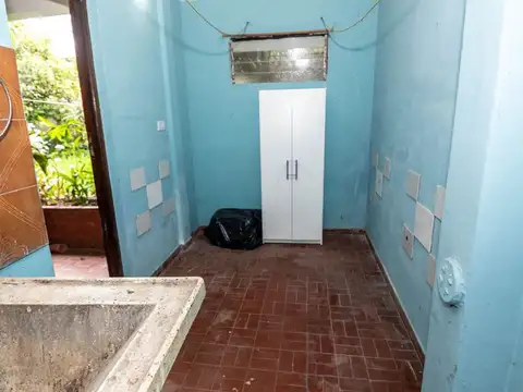 Macrocentro. Avenida Hipólito Yrigoyen 200