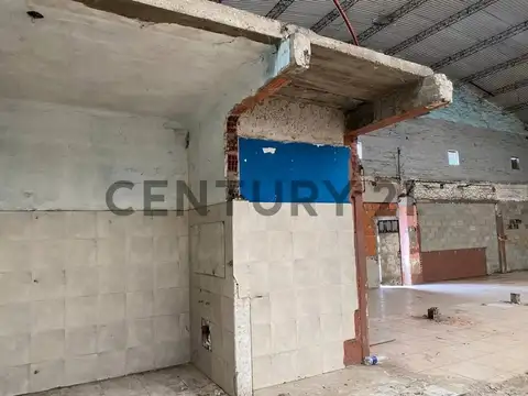 Av. Eva Duarte De Perón 900, Piso 0