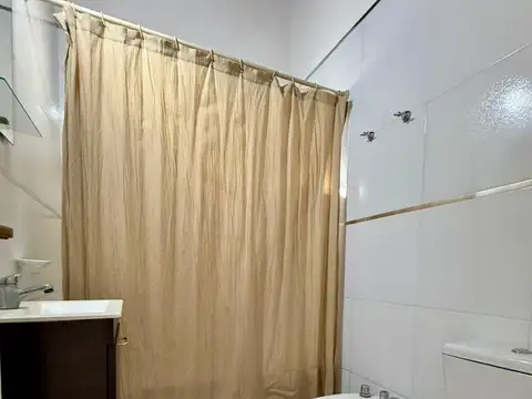 Departamento de 3 ambientes listo para escriturar, Luján.