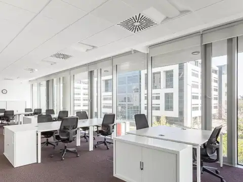 Oficina en Alquiler en Chacras de Coria, $ 1.106.591