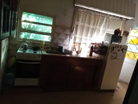 Casa 3 ambientes con 1 baño