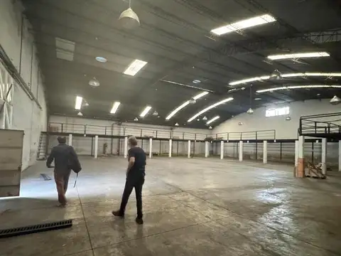 Oficina en Alquiler al Sur