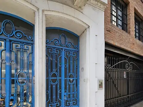 Alquiler PH 2 Amb p/Oficina Comercial SIN EXPENSAS Colegiale