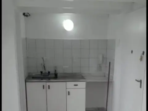 MONOAMBIENTE C/ALTILLO FRENTE APTO PROF 2 BALCONES RECICLADO EXCELENTE UNIDAD Y ZONA