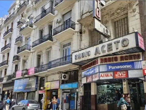 Uruguay 300. Lote en San Nicolas