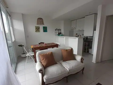 Departamento en alquiler c/ cochera en Muñiz