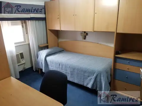 Importante Chalet de 6 ambientes En Venta - Villa Bosch