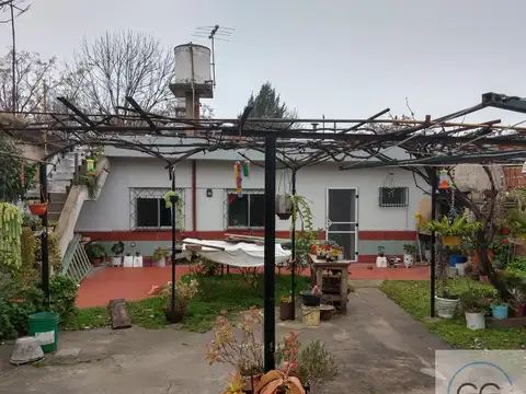 VENDE VIVIENDA MULTIFAMILIAR