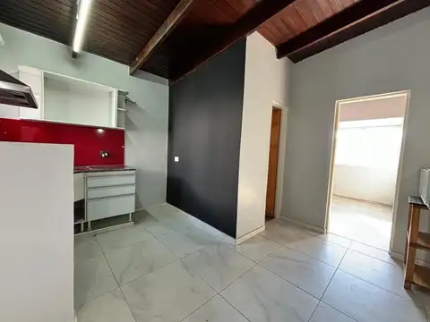 Depto Tipo Casa en Venta 56 años