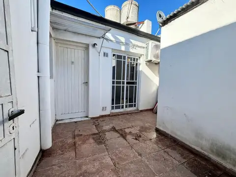 Depto Tipo Casa en Venta de 2 ambientes