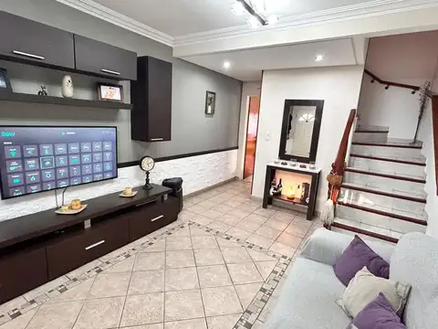 Casa en Venta con 1 cochera