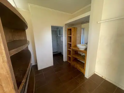 VENTA DE CASA 5 AMBIENTES LUMINOSA PERMUTA BARRIO PRIVADO CARDALES VILLAGE