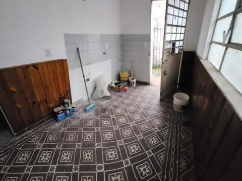 Depto Tipo Casa en Venta 50 años