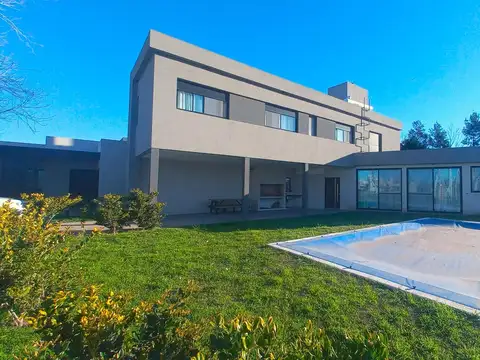 Casa en Venta en Piñero, USD 200.000