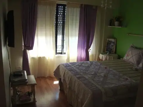 Departamento 4 ambientes con 2 baños