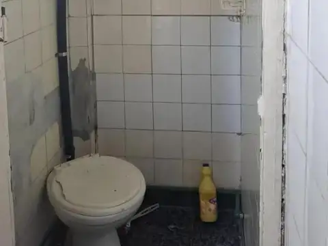 Local en Alquiler en Mataderos, $ 350.000