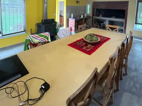 Casa 3 ambientes con 2 baños