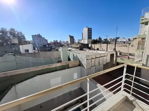 Departamento 2 ambientes c-fte balcón