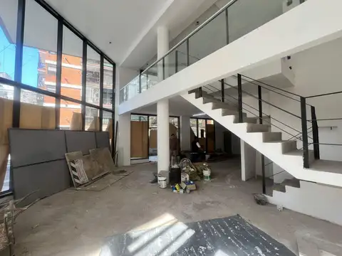 Local en Alquiler en Barrio Norte, USD 6.000