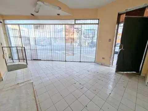 LOCAL ESQUINA LOPEZ MERINO Y NUEVA YORK