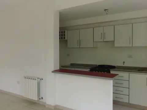 Departamento en Venta en Adrogue, USD 145.000