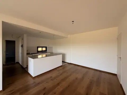 Av. Miglierini  al 600