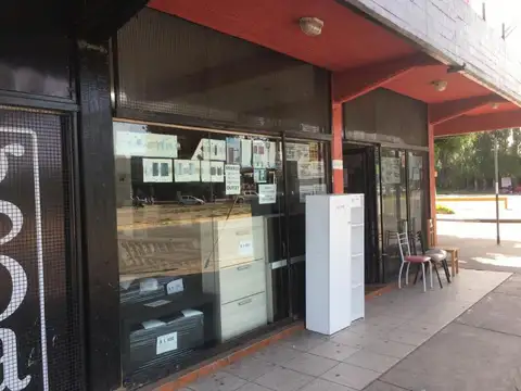 Local en Venta en San Miguel, USD 590.000