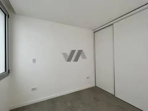 Semipiso de 2 ambientes a estrenar. Plaza Mitre.