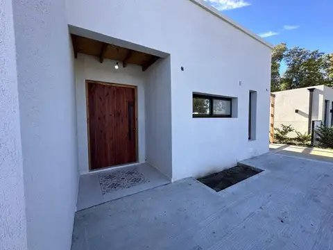 Pilar del Este  - Santa Lucia 100