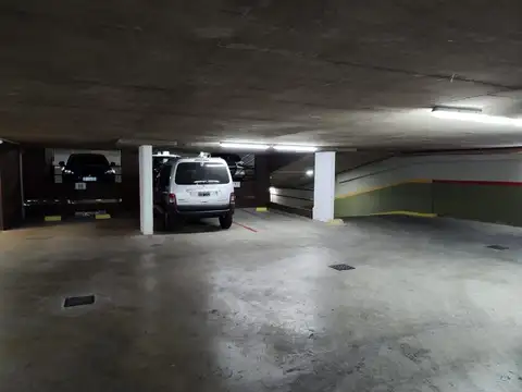 Cochera Con Monitoreo Por Cámaras Desde Tu Celular 