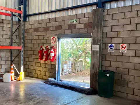 Pte. Ortiz Nº 2038 e/ Pintos